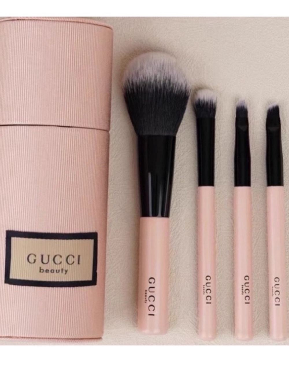 Gucci brush set